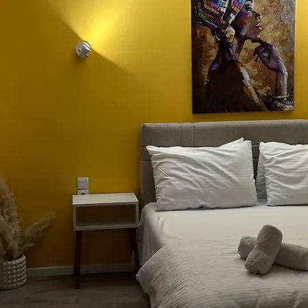 Konukevi Storia Ni
